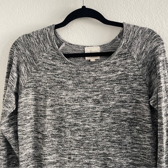 Pen and Paper Long Sleeve Heathered Gray Marble Round Neck Sweater Size M - Picture 4 of 8